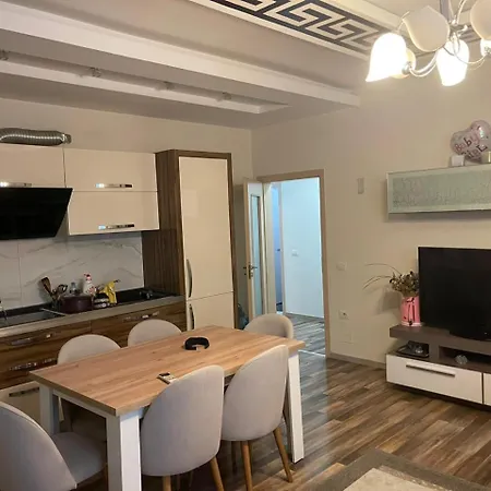 Zoo Apartment